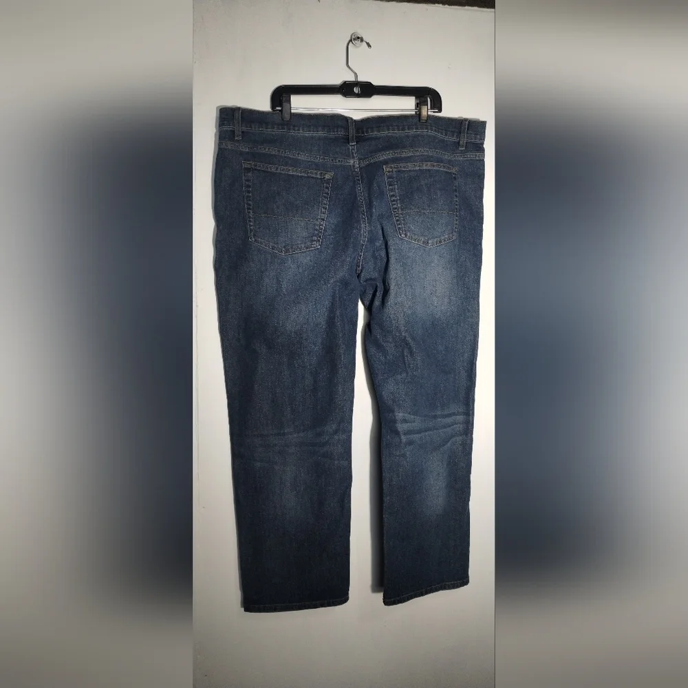 Falls Creek Men's  Blue Relaxed Stretch Jeans (44X30)